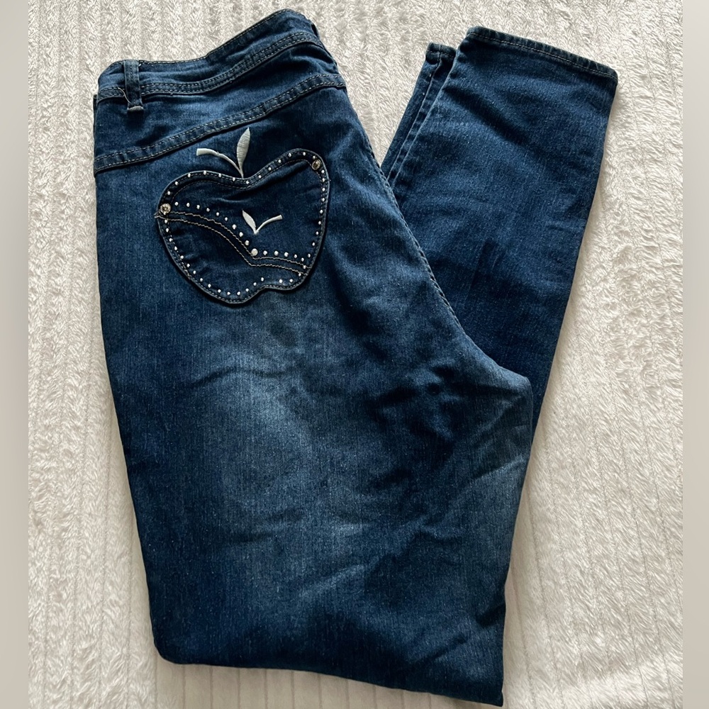 Apple bottom mid dark wash straight leg jeans